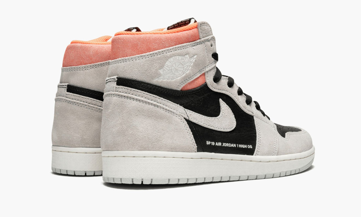 Air Jordan 1 Retro High OG Neutral Grey/Hyper Crimson Sneakers