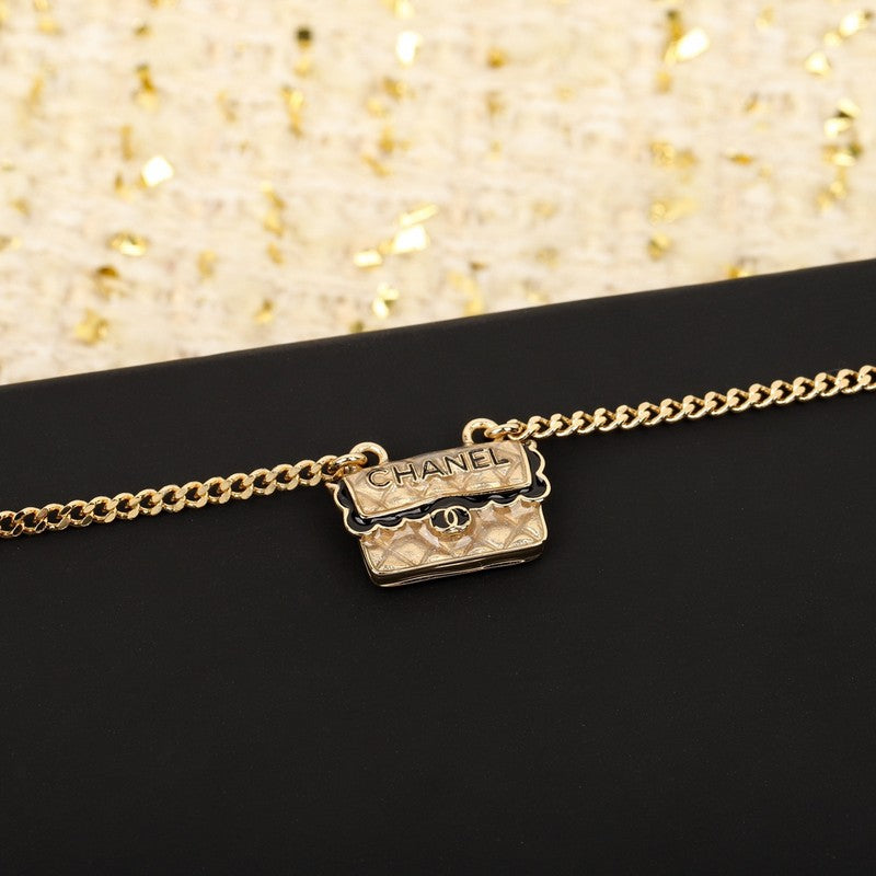 18K  Chanel Bag Pendant Necklace