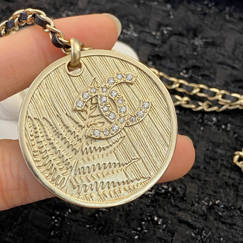 18K  Chanel 22S Vintage Necklace